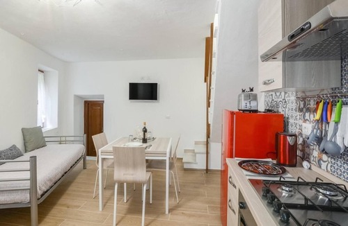 Equi Terme House | Holiday Home Equi Terme near Karst Caves