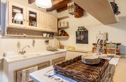 Santa Lucia House | Holiday Home 'Greg's House' with Private Pool, Garden and Wi-Fi