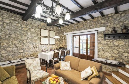 Monticiano House | Holiday Home Il Casale by Interhome