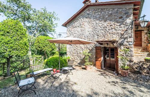 Monticiano House | Holiday Home Il Casale by Interhome