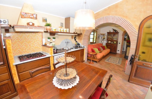 Nocchi House | Holiday Home in Pescaglia near Tuscan Beaches