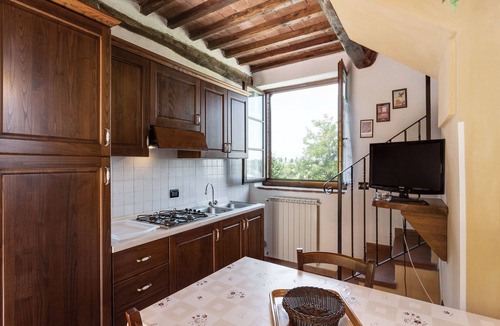 Volterra House | Holiday Home in Volterra with Pool & Views