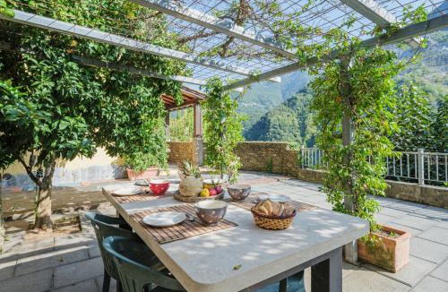 Seravezza House | Holiday Home L'Aia by Interhome
