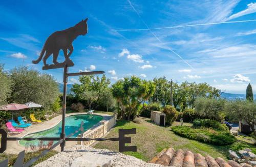 Gattieres House | Holiday Home La Mesnière by Interhome