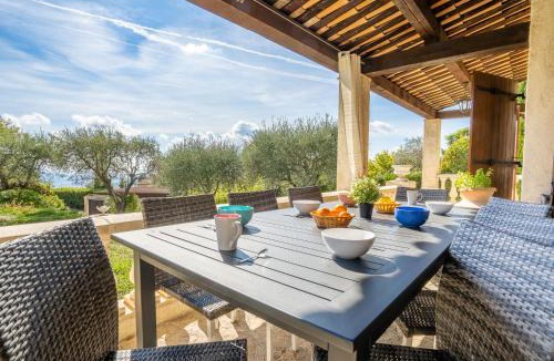 Gattieres House | Holiday Home La Mesnière by Interhome