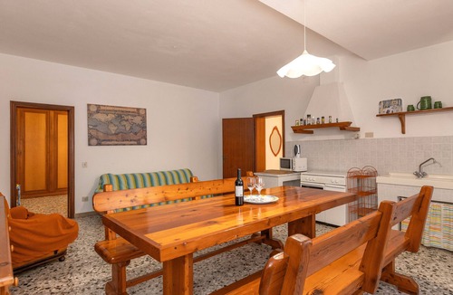 Fauglia House | Holiday Home 'Poggio1' with Shared Pool, Shared Garden and Wi-Fi