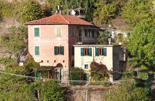 Vernazza House | Holiday Home "Seroa 1" with Sea View, Shared Terrace and Wi-Fi