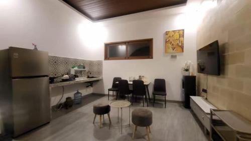 Mumbul Villa | Holiday Home The Royal