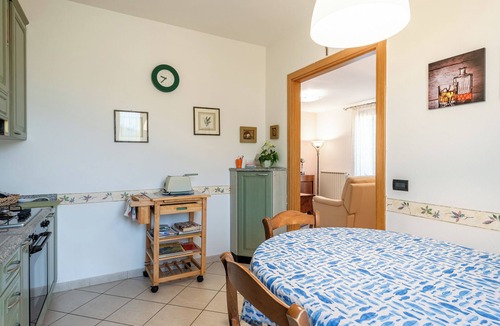 Cascina House | Holiday Home 'Villetta Grazia' with Private Terrace and Private Garden