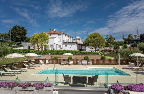 Carassai House | Holiday house for 11 persons approx. 240 qm in Carassai, Italian Adriatic Coast (Coast of Marche)