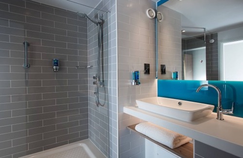 L'Arenas Hotel | Holiday Inn Express Nice Grand Arenas by IHG