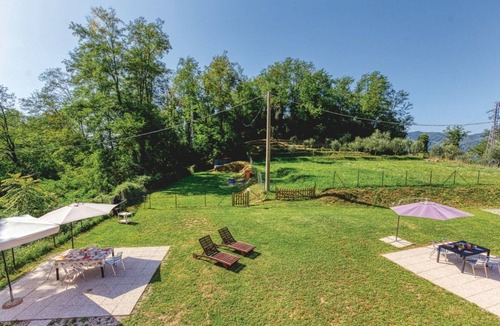 Carrara House | Holiday Raffaello