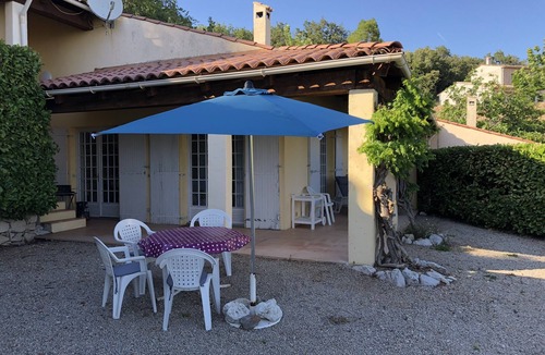 Gattieres House | Holiday villa with communal pool, large terrace and magnificent sea views