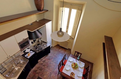 Rione VII Regola House | Home in Campo dei Fiori (Old Town)