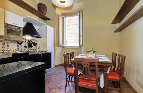 Rione VII Regola House | Home in Campo dei Fiori (Old Town)