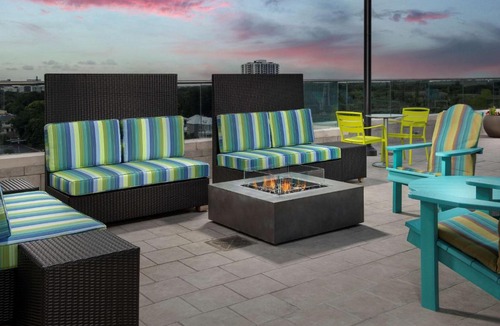 Lake Eola Heights Hotel | Home2 Suites by Hilton Orlando Downtown, FL