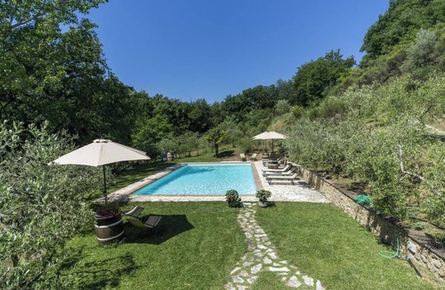 Montepulciano Apartment | Homerez - Apartment in Montepulciano