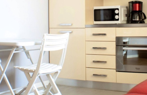 Juan-les-Pins Apartment | Homerez - Beautiful studio for 3 ppl. at Juan Les Pins
