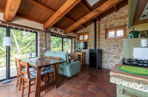 Monte San Savino House | Homerez - Cozy House in Monte San Savino with Pool