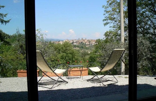 Monte San Savino House | Homerez - Cozy House in Monte San Savino with Pool