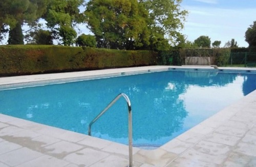 Bastide Giraud Apartment | Homerez - Modern Appt Villeneuve