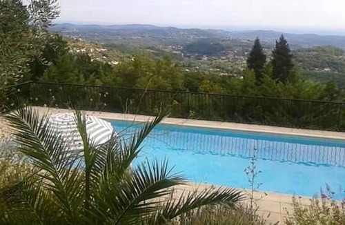 Magagnosc Villa | Homerez - Villa 12 km from the beach for 6 pers. with pool and garden in Grasse