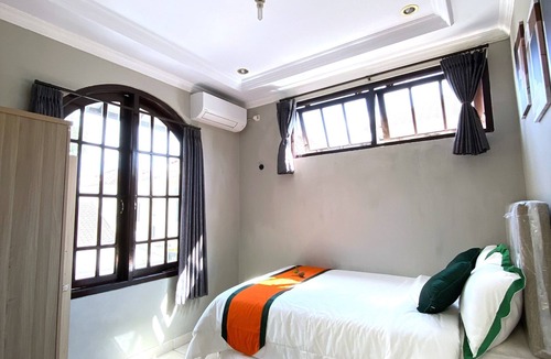 Ngaglik House | Homestay Syariah Merapi View Simply Homy