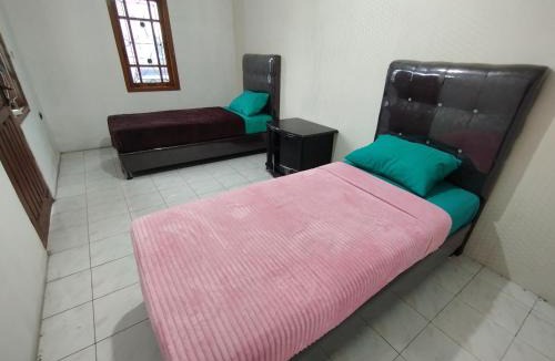 Bukittinggi House | Homestay Syariah Rumah Umi
