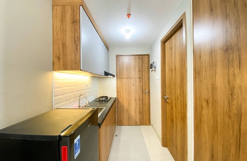 Duren Sawit Apartment | Homey and Cozy Stay Studio LRT City Jatibening Apartment