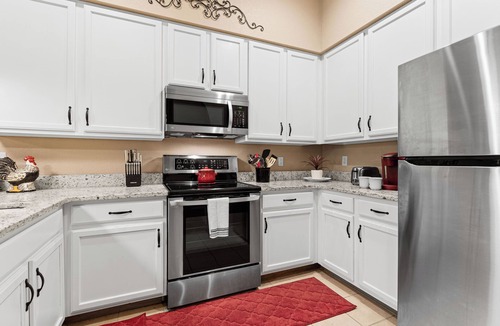 Calabria Condo | Homey Nature Escape – Luxury Condo for 6 in Desirable Caribe Cove Resort!