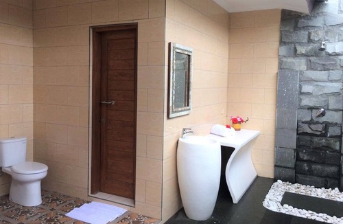 Banjartegehe Villa | Honeymoon Villa With Rice Field View