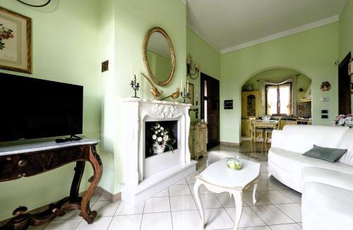 San Giuliano Terme Apartment | Hostly-Garden House Metato-Apartment with Garden, 15min from sea