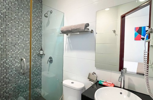 Surabaya Hotel | Hotel 88 Embong Malang Tunjungan By WH