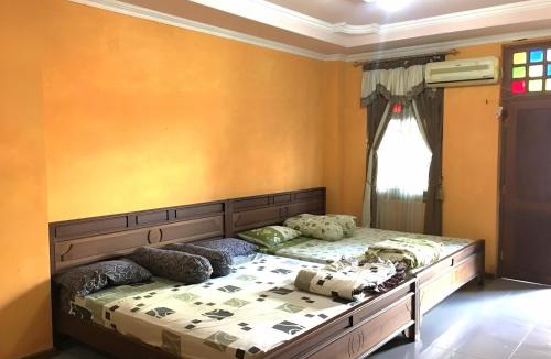 Klaten Selatan Hotel | Hotel Alami near Alun-Alun Klaten