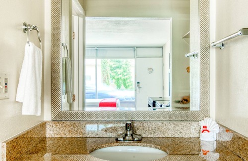 Sky Lake Hotel | Hotel Bel-Air Orlando