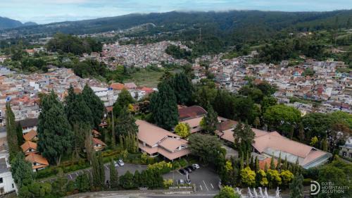 Lembang Hotel | Hotel Grand Panorama Lembang