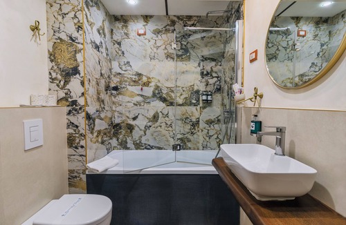 Quartieri Spagnoli Hotel | Hotel Il Convento