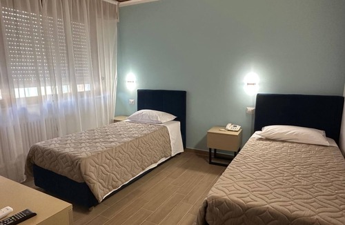 Varese Hotel | Hotel Nova