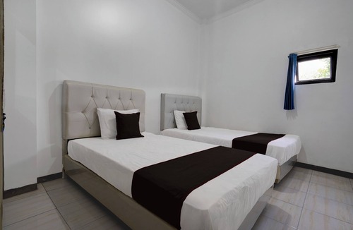 Sukabumi Hotel | Hotel O 94843 Syariah Hj. Lilis Sukabumi