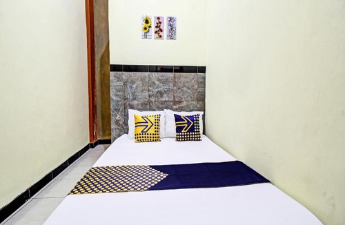 Kediri Hotel | Hotel O Chikam House Syariah