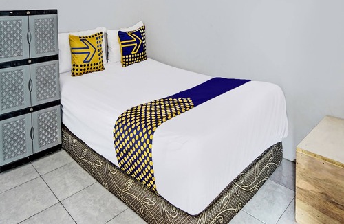 Prigen Hotel | Hotel O Fun Guesthouse Syariah