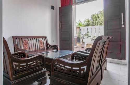 Kotabumi Hotel | Hotel O Guest House Pahlawan Syariah