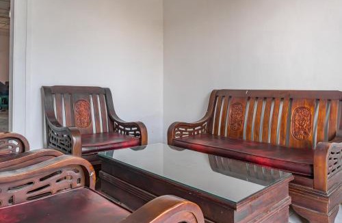 Kotabumi Hotel | Hotel O Guest House Pahlawan Syariah