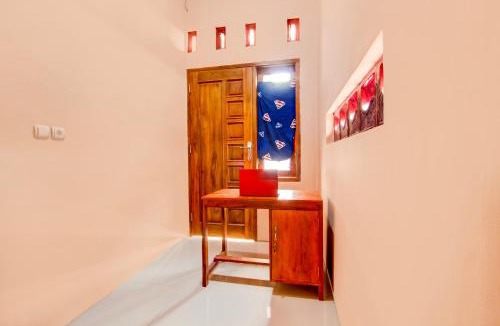 Sukaradja Hotel | Hotel O Guesthouse Alun Alun Purwokerto