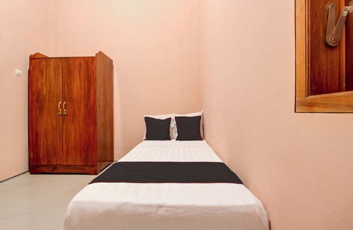 Sukaradja Hotel | Hotel O Guesthouse Alun Alun Purwokerto