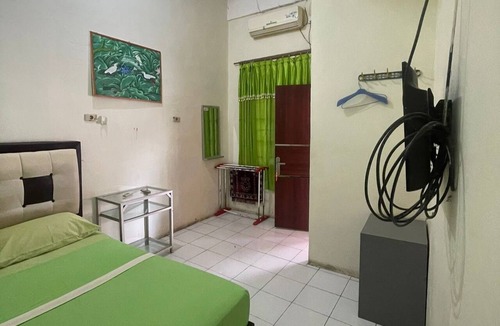 Pekanbaru Hotel | Hotel O Handisa Homestay SyariahNearKedai Kopi Atien