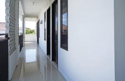 Blitar Hotel | Hotel O Kost Putih Syariah