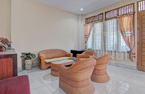 Dumai Hotel | Hotel O Lavina Guesthouse