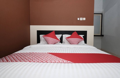 Jambi Hotel | Hotel O Mars Kost Syariah
