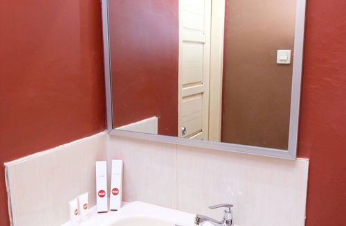 Jambi Hotel | Hotel O Mars Kost Syariah